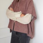 Pull cape marron Ninon – Image 2