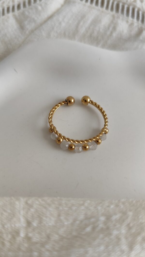 Bague blanche Nadège