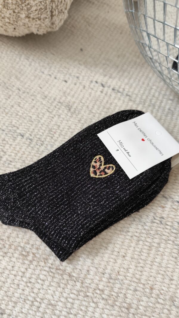 Chaussettes noires coeur léopard