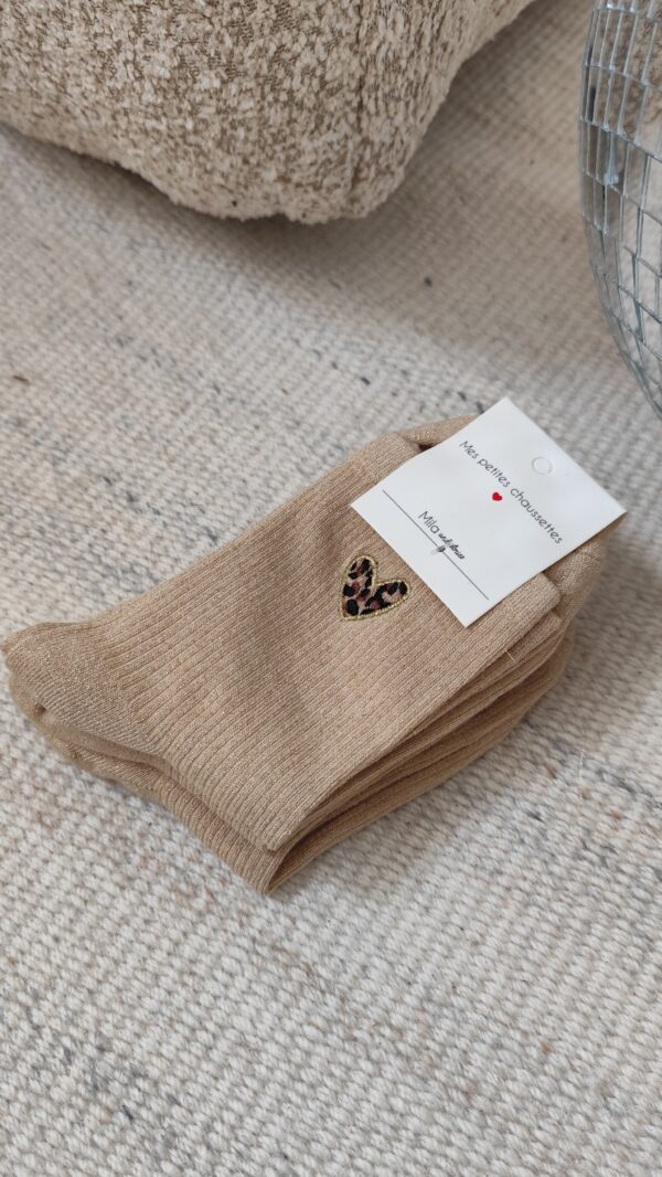 Chaussettes beiges coeur léopard